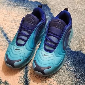 Nike Airmax 720 Size 11